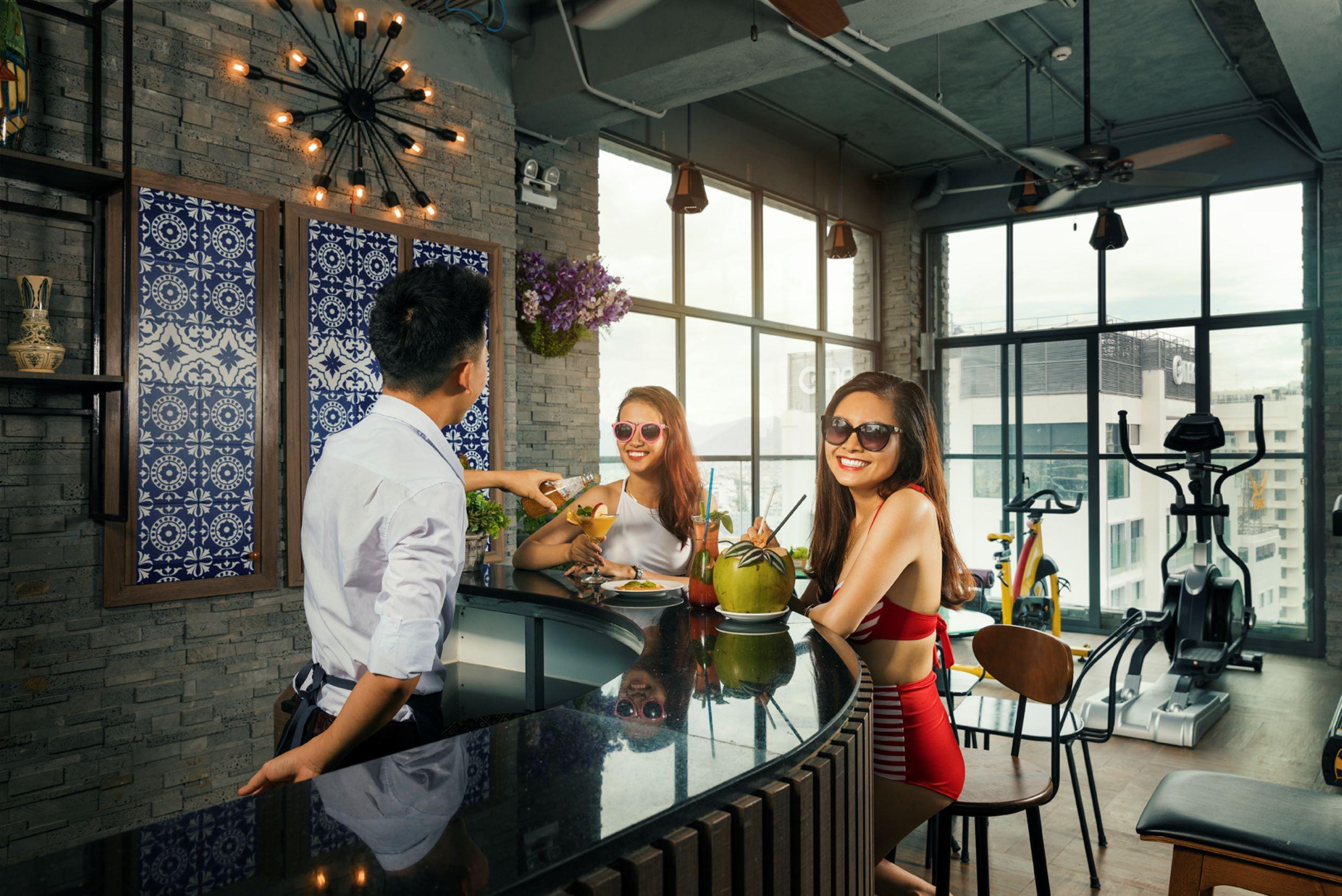Aaron Khách sạn Nha Trang